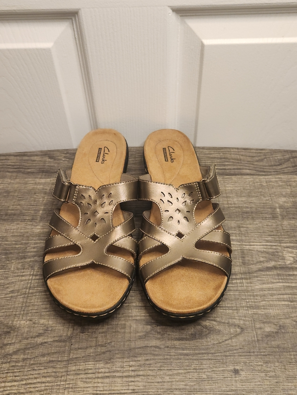 Clarks Women's Metallic Slide Sandals Size US 11
